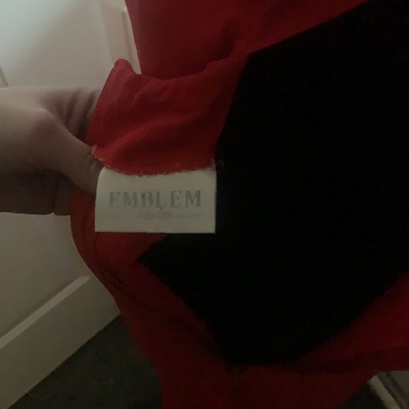 red Emblem dress perfect condition fits like a 4-6 - Picture 4 of 6